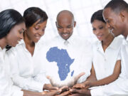 En Afrique, investir dans les domaines du social et du solidaire