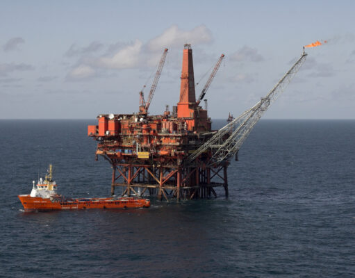 Controverse autour de l’appel d’offre sur les blocs pétroliers et gaziers