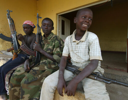 Enfants-soldats : la raison de la fin de la coopération militaire USA-Rwanda