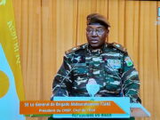 Le président de transition abroge la loi criminalisant les migrations