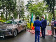 Le gouvernement décide de mettre fin à l’importation des véhicules à essence