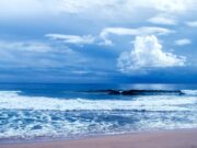 Pourquoi la mer est bleue ?